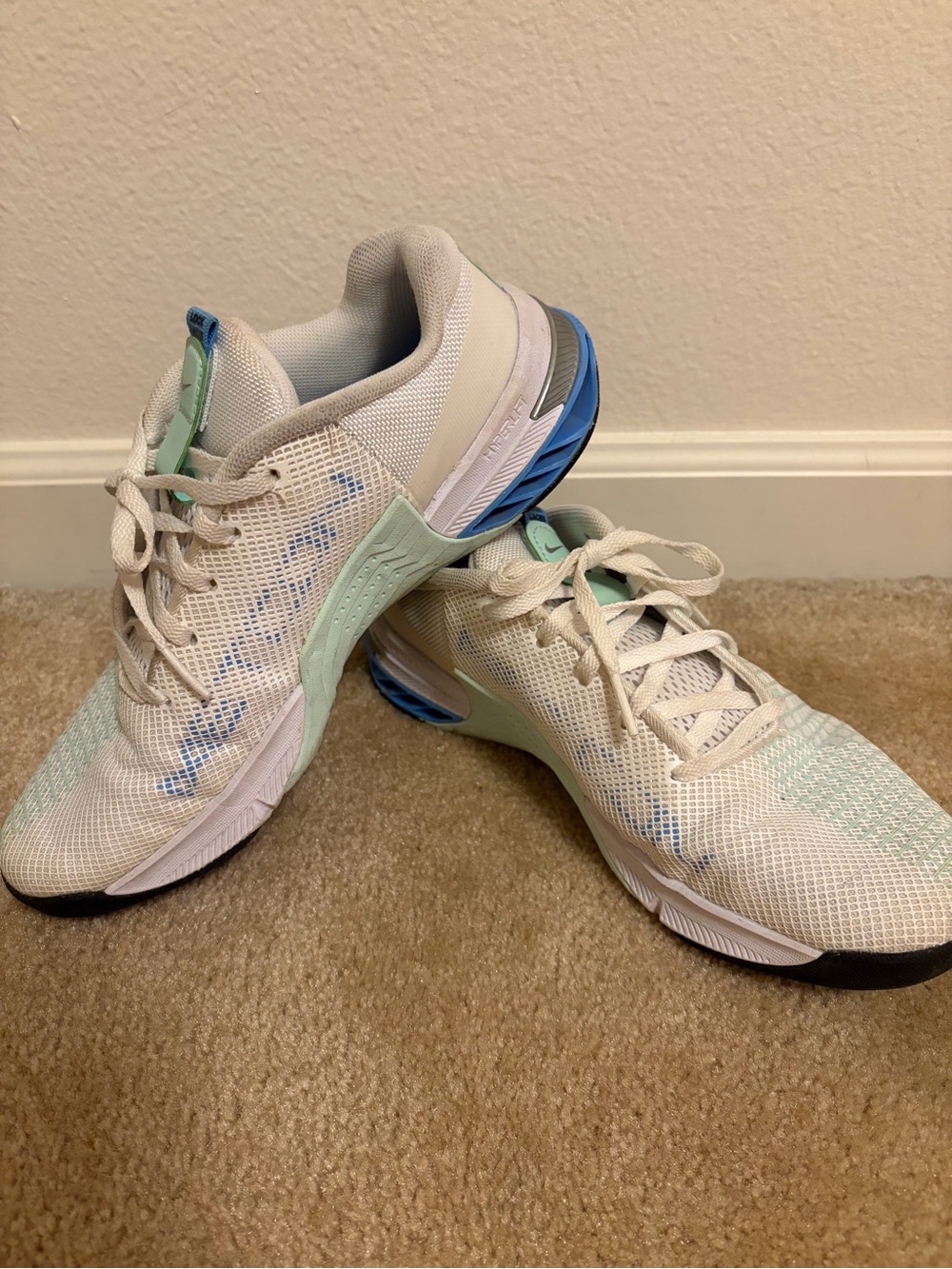 Nike Women’s Metcon 8 White Mint Foam